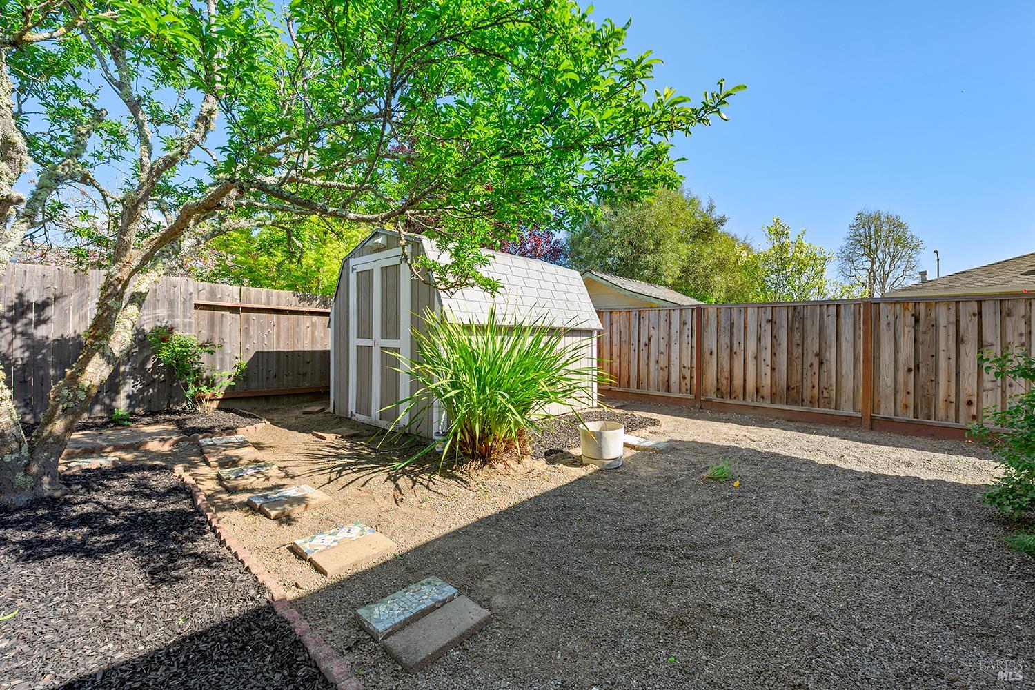 Detail Gallery Image 31 of 31 For 429 Eileen Dr, Sebastopol,  CA 95472 - 3 Beds | 2 Baths
