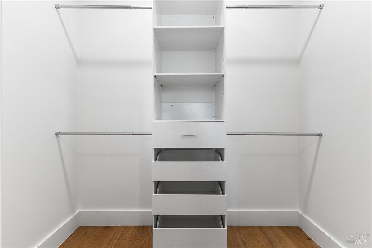 Detail Gallery Image 25 of 62 For 205 Alderbrook Dr, Santa Rosa,  CA 95405 - 3 Beds | 3 Baths