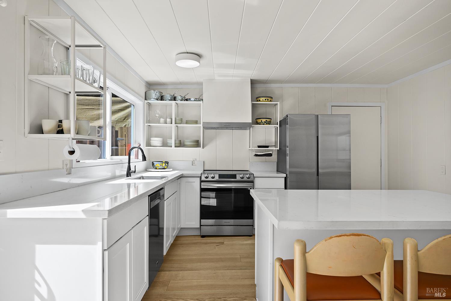 Detail Gallery Image 7 of 28 For 14194 Lovers Ln, Guerneville,  CA 95446 - 3 Beds | 1 Baths