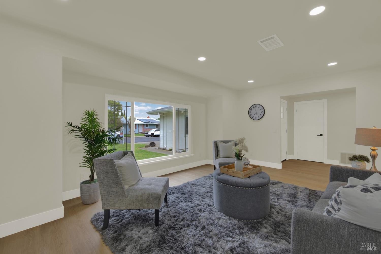 Detail Gallery Image 7 of 64 For 413 Violet Ct, Fairfield,  CA 94533 - 4 Beds | 2 Baths