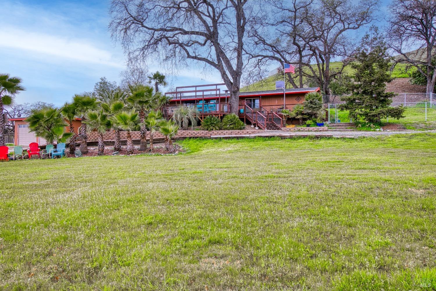 Detail Gallery Image 3 of 38 For 3699 Lakeshore Blvd, Lakeport,  CA 95453 - 3 Beds | 2 Baths