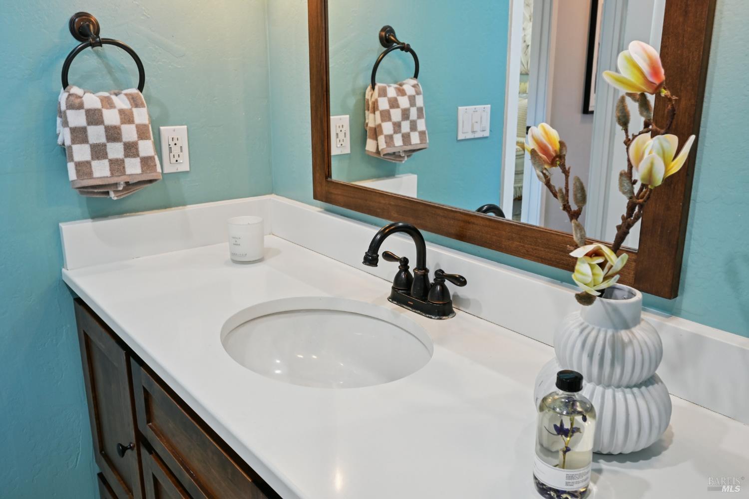 Detail Gallery Image 23 of 41 For 3045 Spring Creek Dr, Santa Rosa,  CA 95405 - 3 Beds | 1 Baths