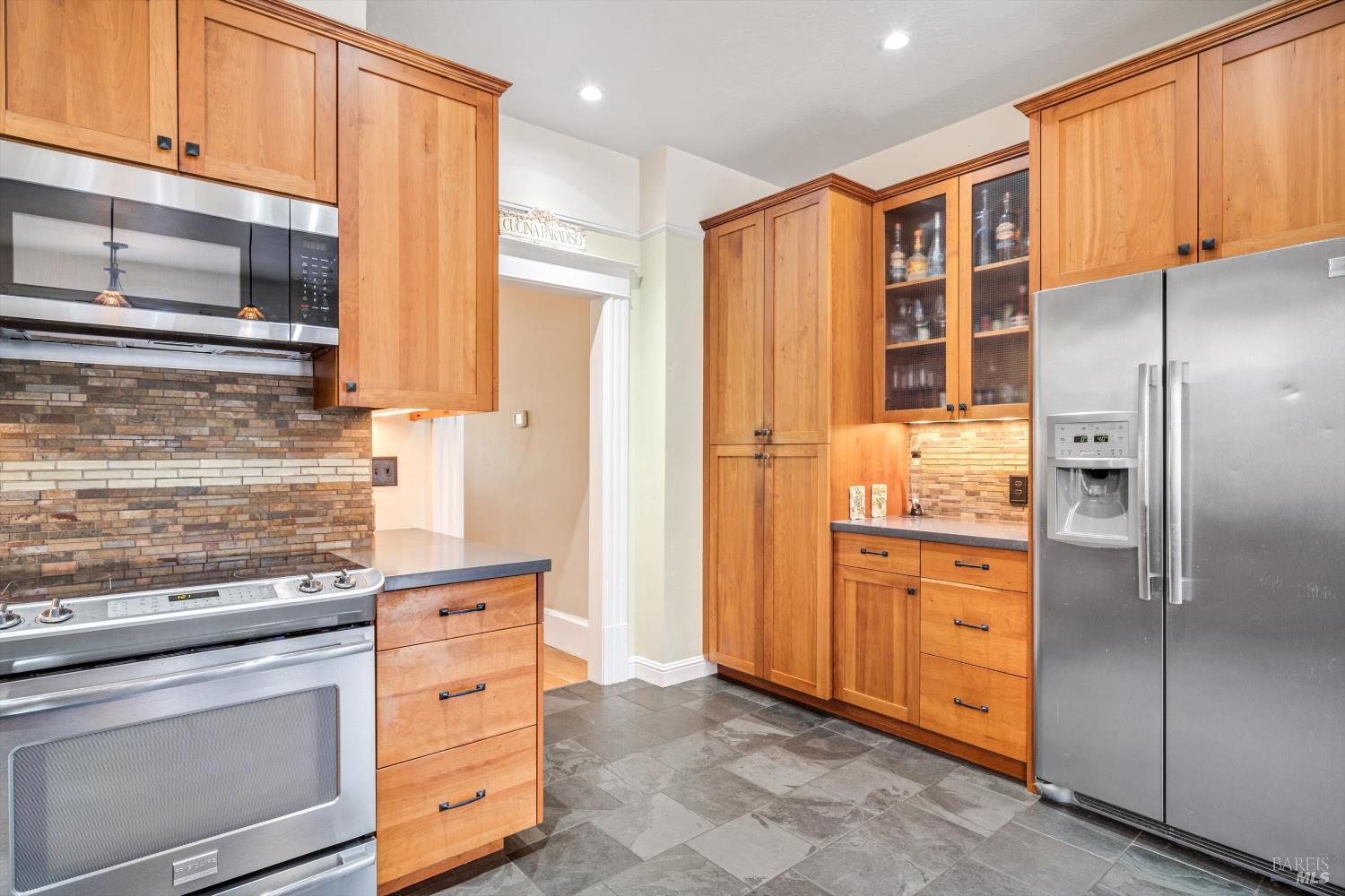 Detail Gallery Image 12 of 24 For 712 Monroe St, Santa Rosa,  CA 95404 - 2 Beds | 2 Baths