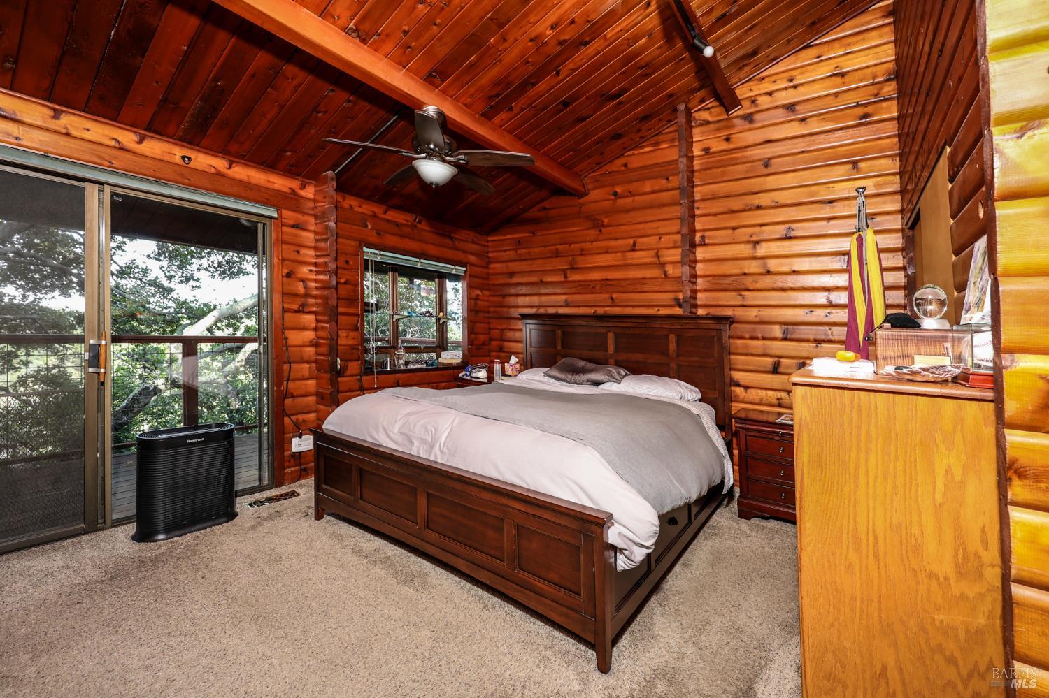 Detail Gallery Image 14 of 28 For 11 Green Point Ln, Novato,  CA 94945 - 5 Beds | 3 Baths