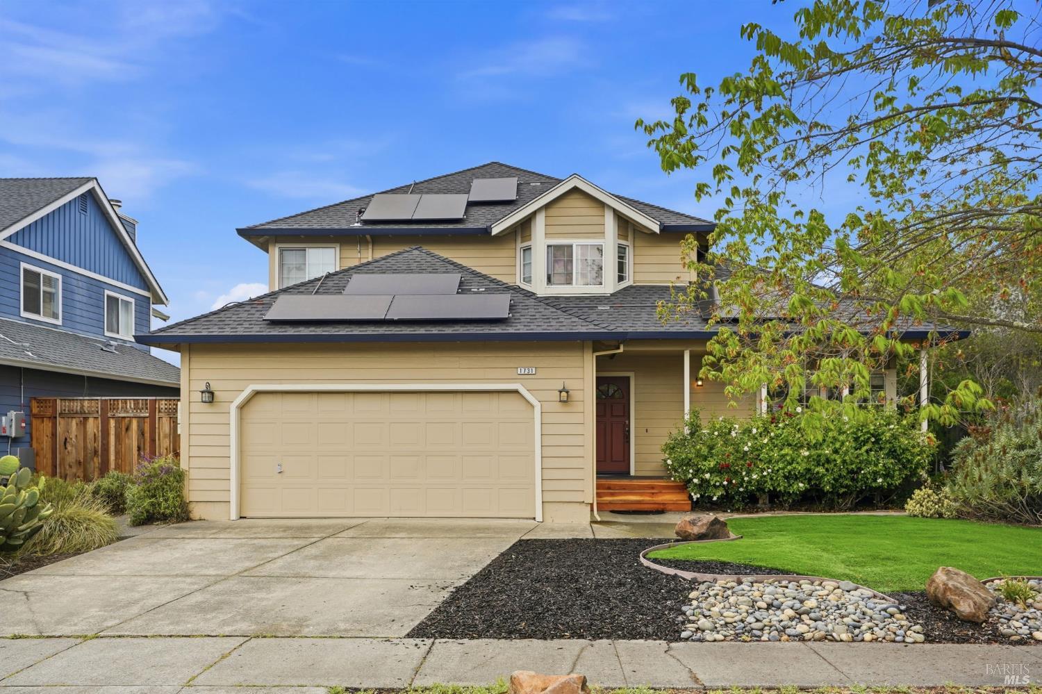 Detail Gallery Image 3 of 24 For 1731 Walnut Creek Dr, Santa Rosa,  CA 95403 - 4 Beds | 2/1 Baths