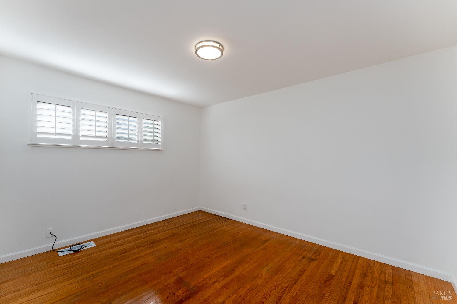 Detail Gallery Image 10 of 16 For 1803 S Dora St, Ukiah,  CA 95482 - 3 Beds | 1 Baths