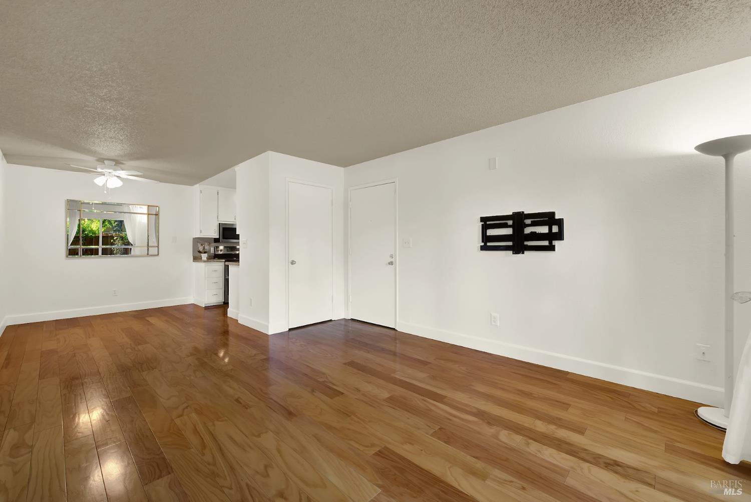 Detail Gallery Image 10 of 48 For 548 Arcadia Dr, Vacaville,  CA 95687 - 2 Beds | 1 Baths