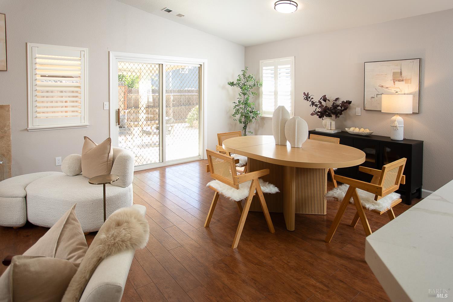 Detail Gallery Image 17 of 52 For 1620 Austin Dr, Dixon,  CA 95620 - 4 Beds | 2 Baths