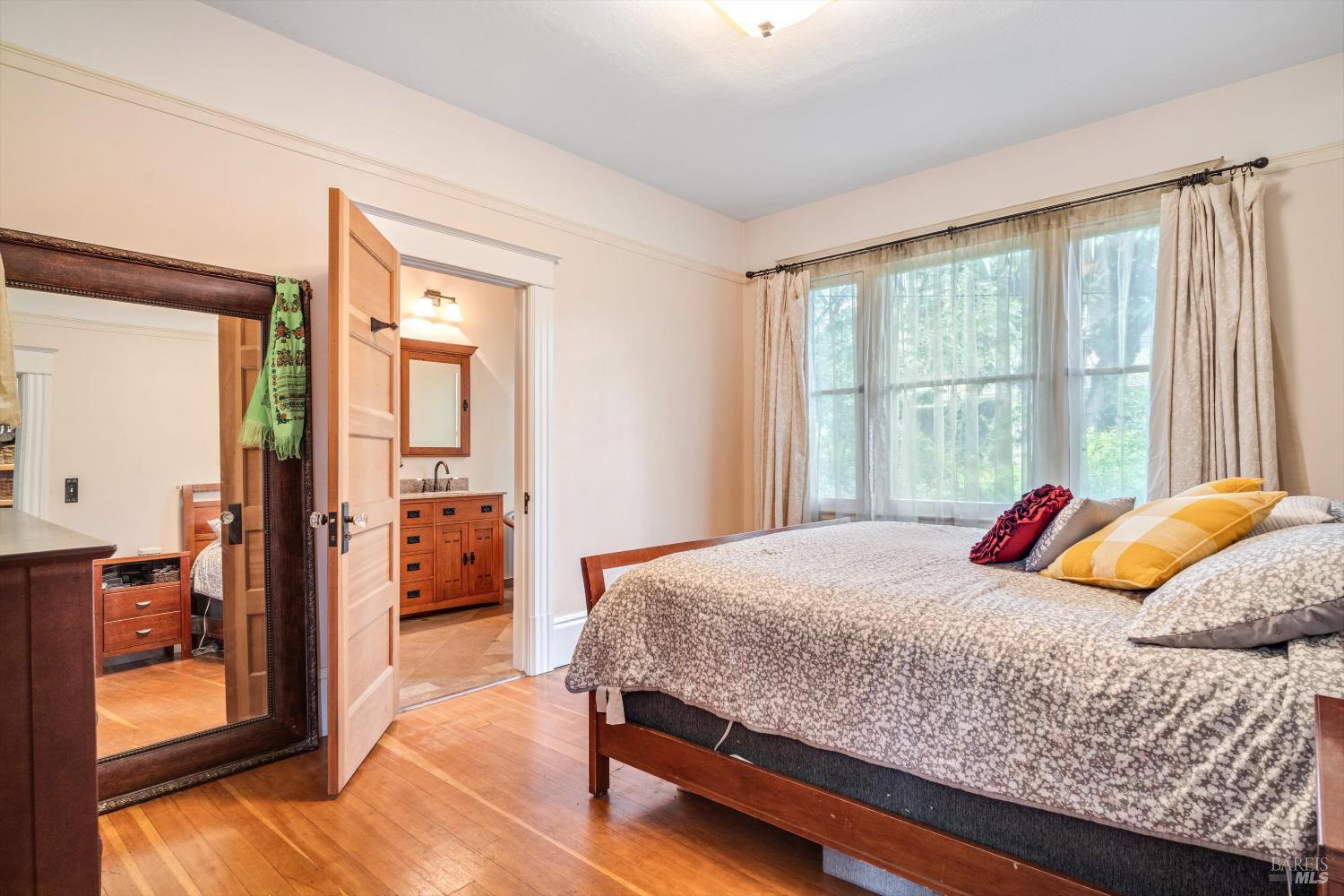 Detail Gallery Image 14 of 24 For 712 Monroe St, Santa Rosa,  CA 95404 - 2 Beds | 2 Baths