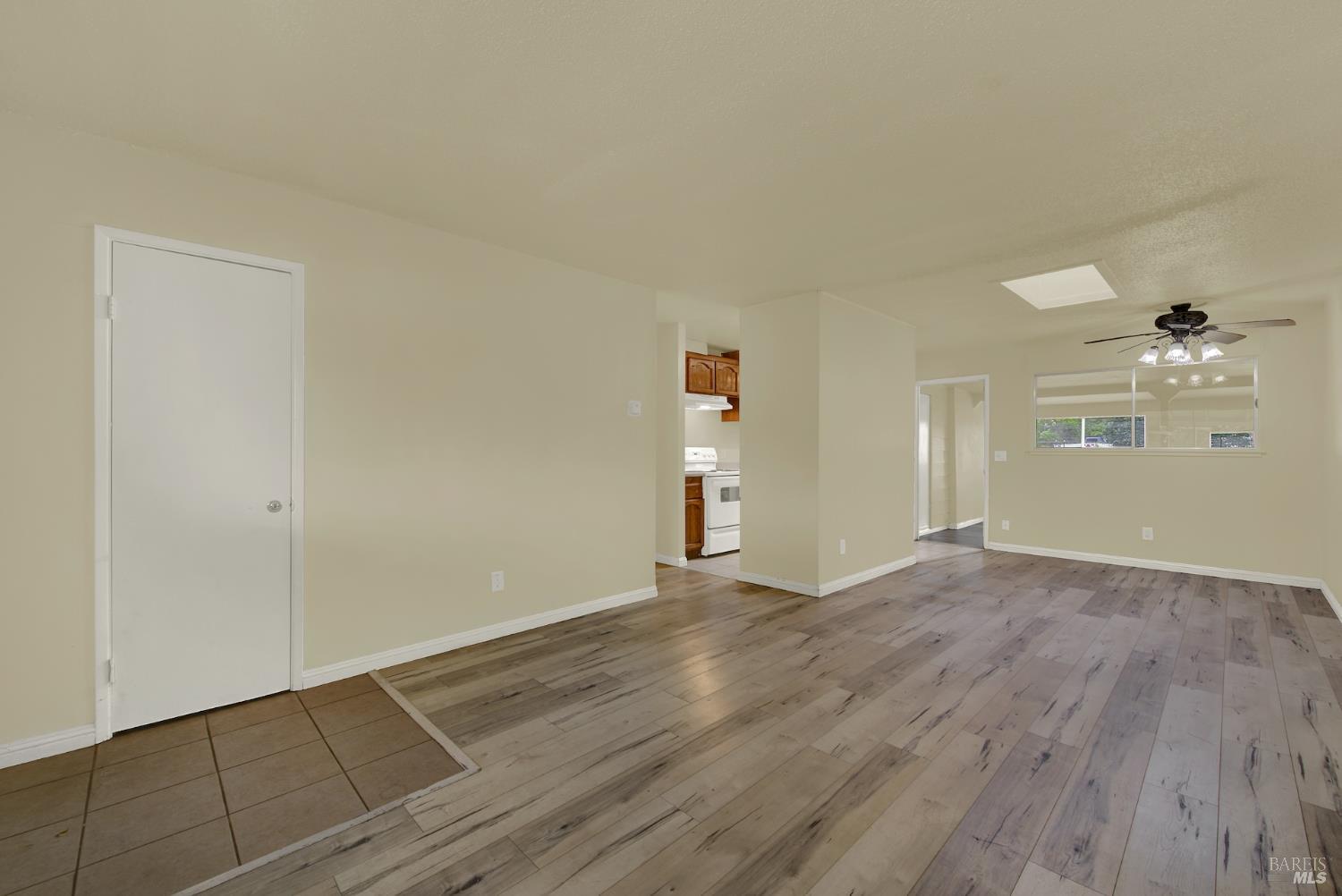 Detail Gallery Image 17 of 69 For 499 Apple Tree Ln, Fairfield,  CA 94533 - 3 Beds | 1 Baths