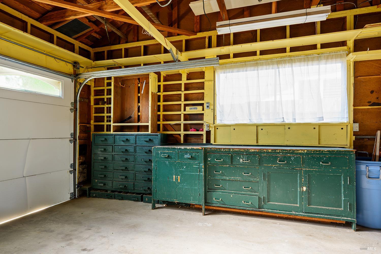 Detail Gallery Image 24 of 31 For 429 Eileen Dr, Sebastopol,  CA 95472 - 3 Beds | 2 Baths