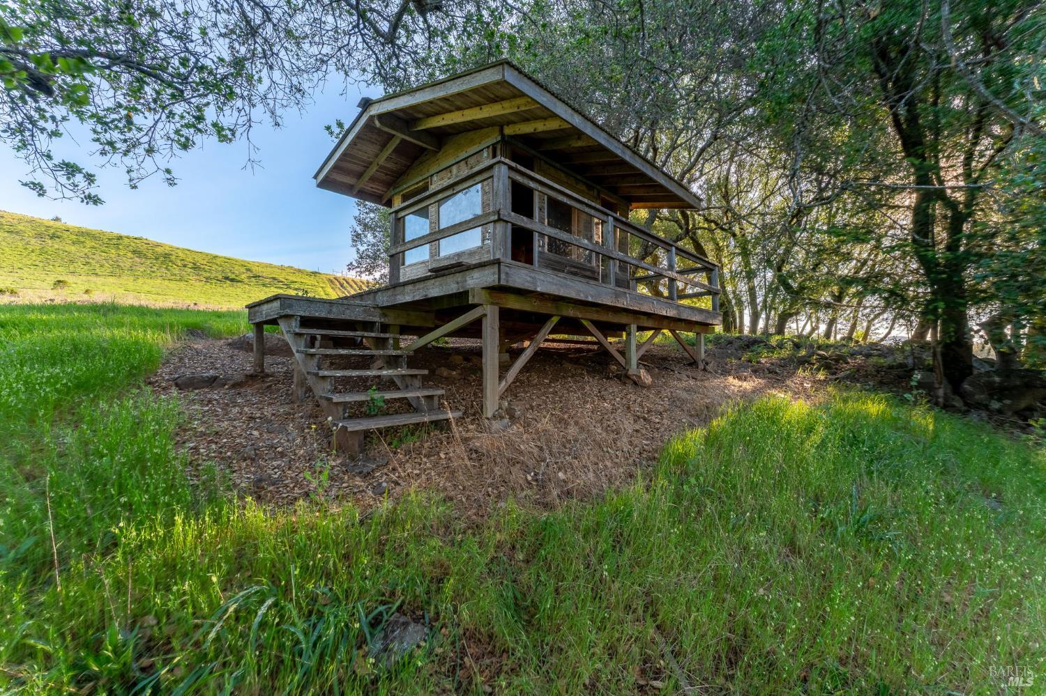 Detail Gallery Image 13 of 18 For 2155 Calistoga Rd, Santa Rosa,  CA 95404 - – Beds | – Baths