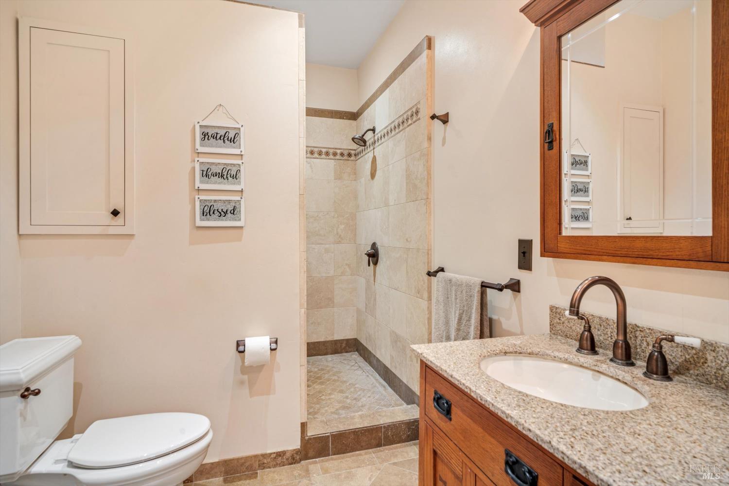 Detail Gallery Image 17 of 24 For 712 Monroe St, Santa Rosa,  CA 95404 - 2 Beds | 2 Baths