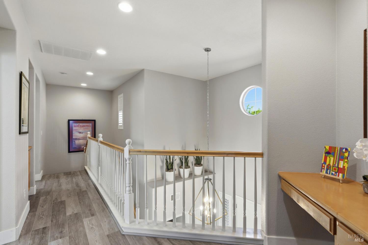 Detail Gallery Image 21 of 48 For 925 Pinot Noir Way, Windsor,  CA 95492 - 4 Beds | 3 Baths