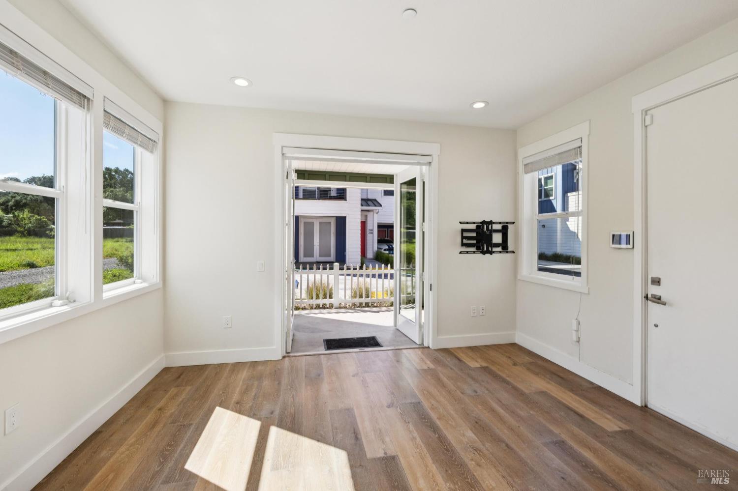 Detail Gallery Image 15 of 25 For 2672 Franz Kafka Ave, Santa Rosa,  CA 95404 - 1 Beds | 1 Baths