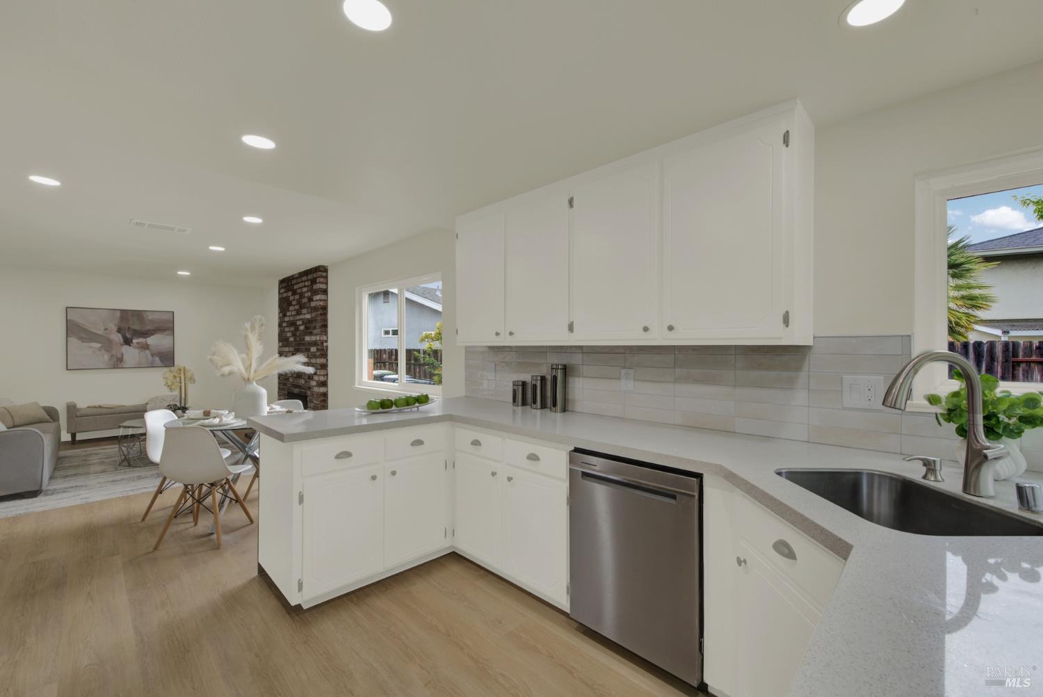 Detail Gallery Image 24 of 64 For 413 Violet Ct, Fairfield,  CA 94533 - 4 Beds | 2 Baths