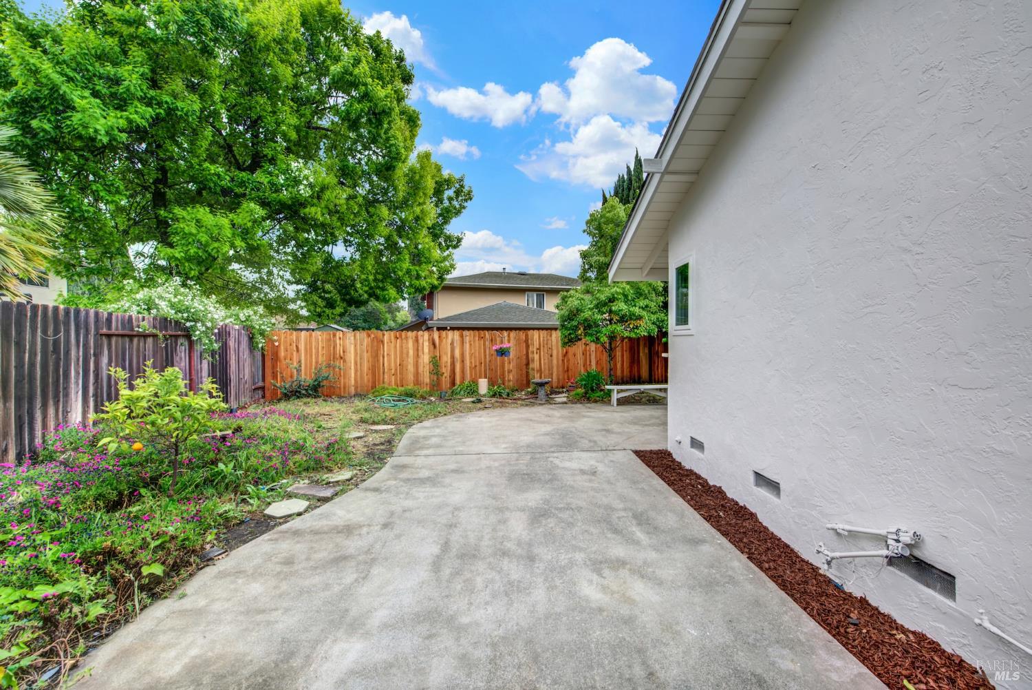 Detail Gallery Image 59 of 64 For 413 Violet Ct, Fairfield,  CA 94533 - 4 Beds | 2 Baths