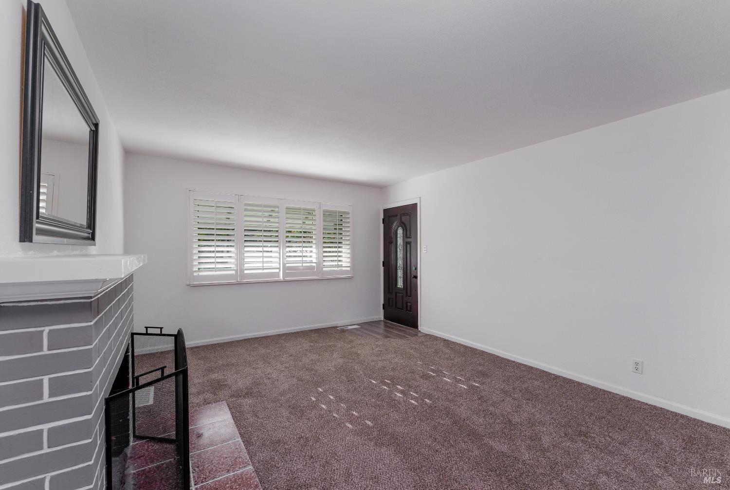 Detail Gallery Image 2 of 16 For 1803 S Dora St, Ukiah,  CA 95482 - 3 Beds | 1 Baths