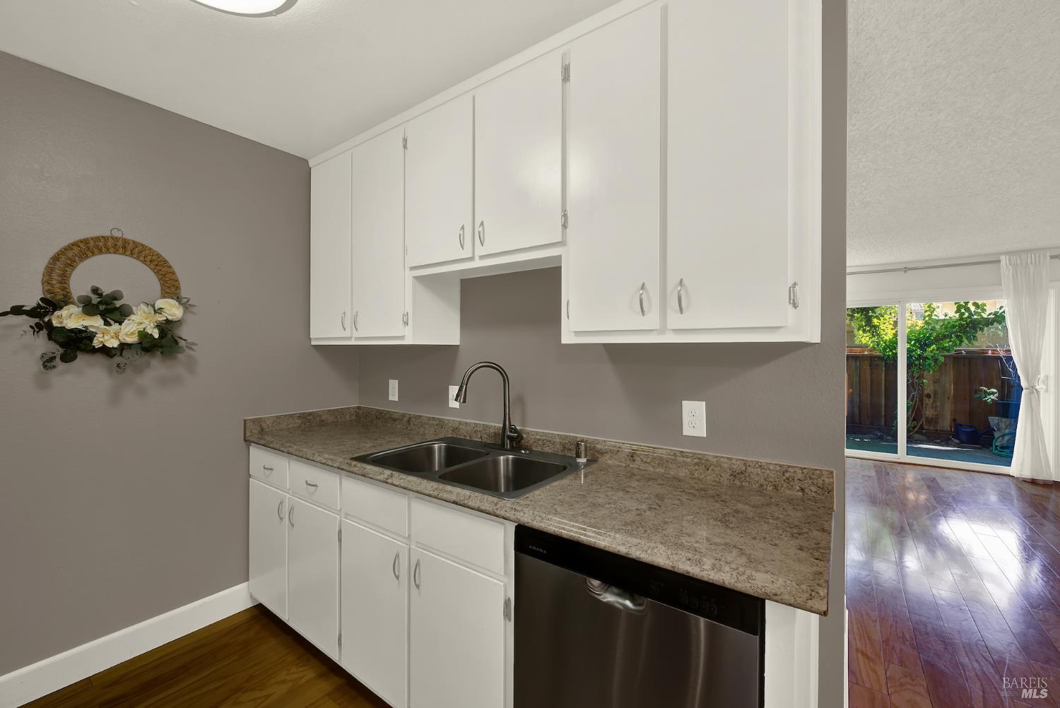 Detail Gallery Image 17 of 48 For 548 Arcadia Dr, Vacaville,  CA 95687 - 2 Beds | 1 Baths