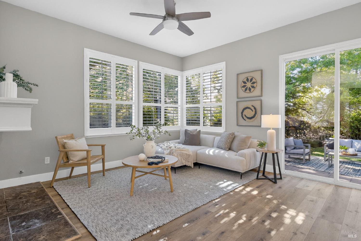 Detail Gallery Image 8 of 28 For 10 Makena Ct, Petaluma,  CA 94954 - 4 Beds | 3 Baths