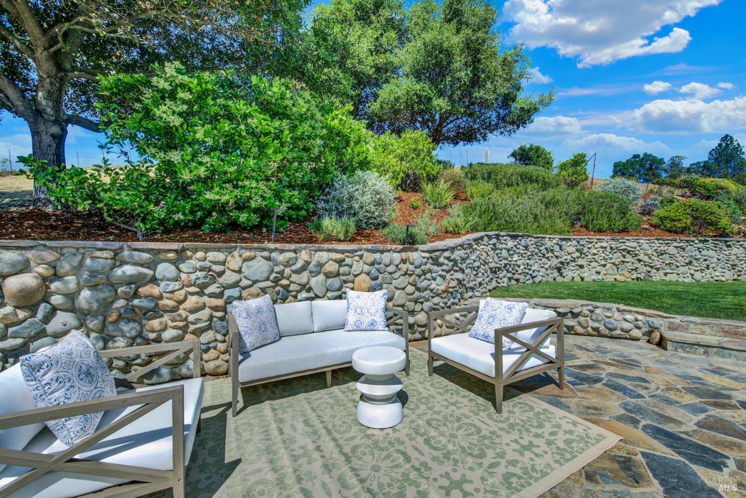 Detail Gallery Image 53 of 59 For 1064 Stonebridge Dr, Napa,  CA 94558 - 3 Beds | 2/1 Baths