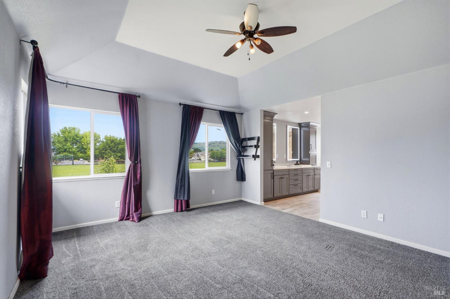 Detail Gallery Image 13 of 24 For 1731 Walnut Creek Dr, Santa Rosa,  CA 95403 - 4 Beds | 2/1 Baths