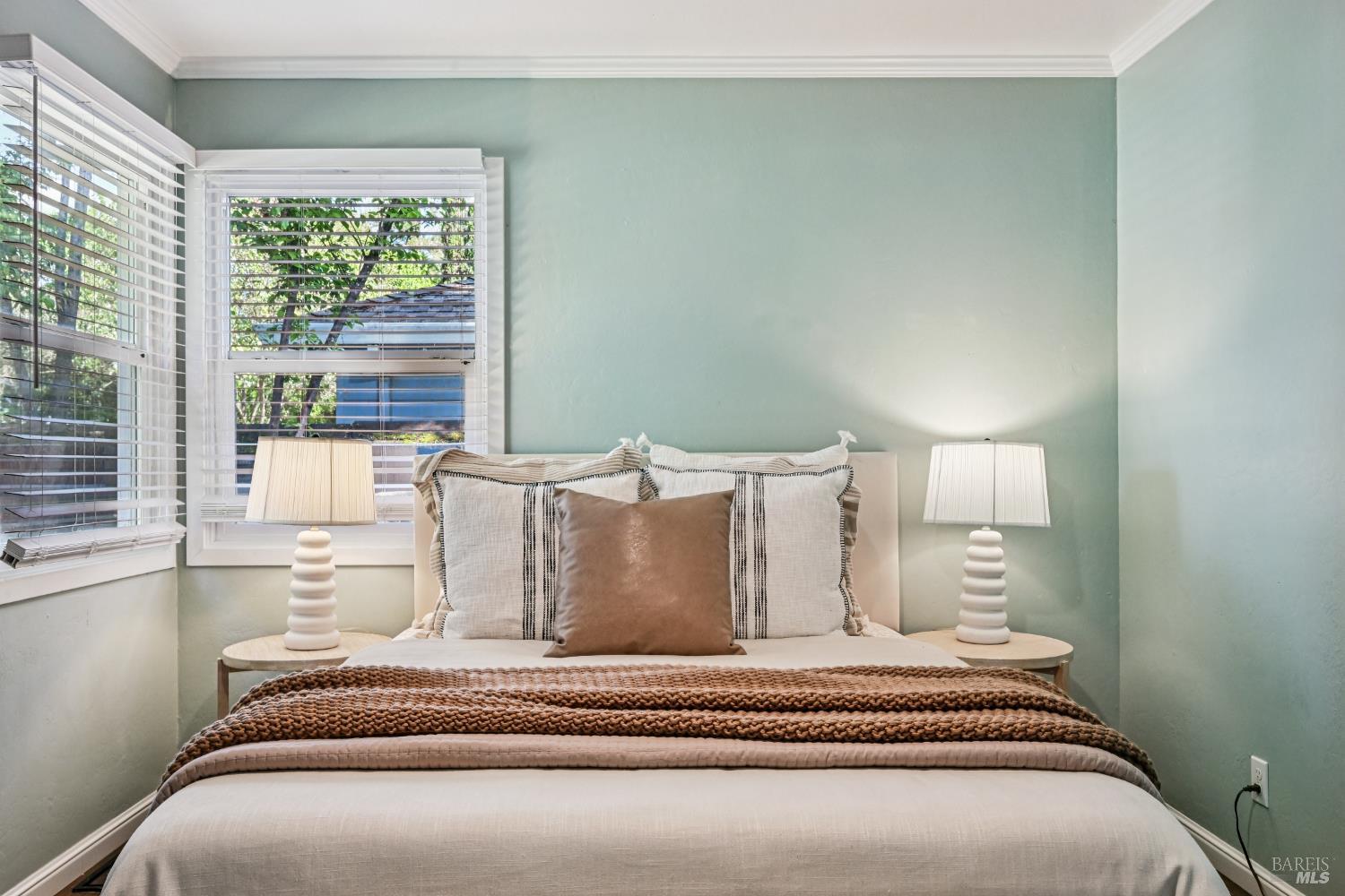 Detail Gallery Image 27 of 41 For 3045 Spring Creek Dr, Santa Rosa,  CA 95405 - 3 Beds | 1 Baths