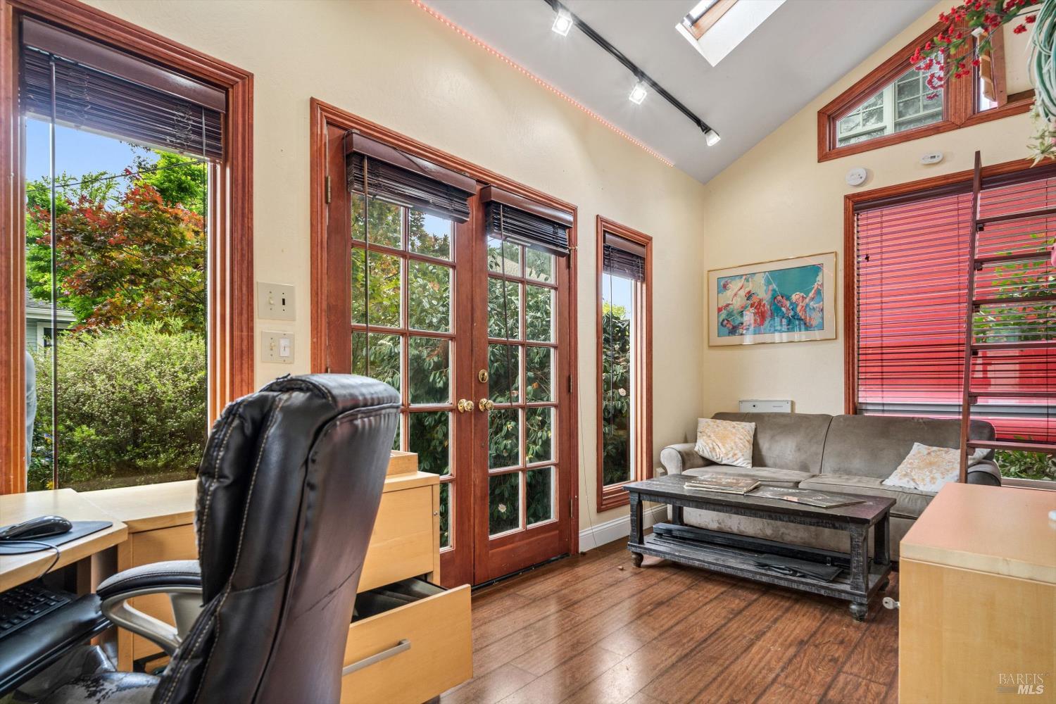 Detail Gallery Image 24 of 24 For 712 Monroe St, Santa Rosa,  CA 95404 - 2 Beds | 2 Baths