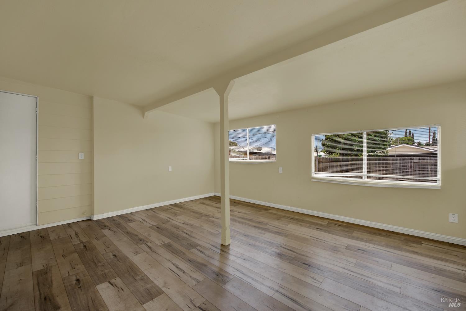 Detail Gallery Image 27 of 69 For 499 Apple Tree Ln, Fairfield,  CA 94533 - 3 Beds | 1 Baths