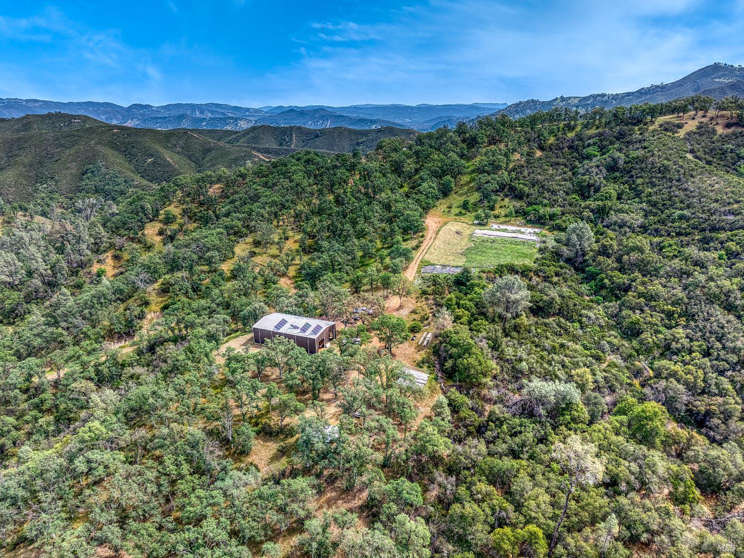 Detail Gallery Image 11 of 44 For 990 Junction Plz, Clearlake,  CA 95422 - – Beds | – Baths