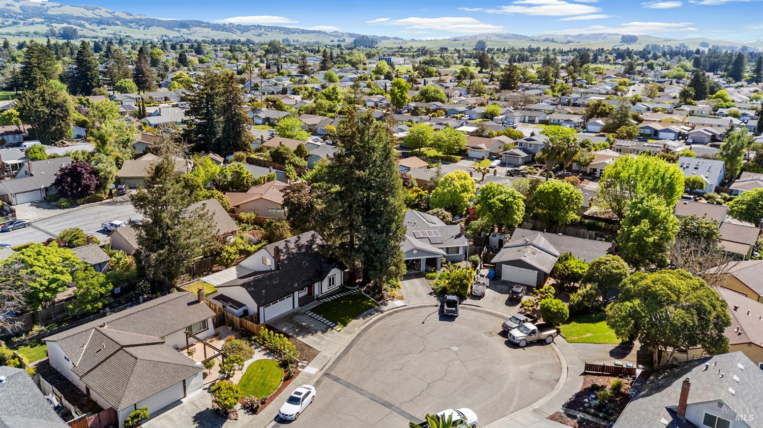 Detail Gallery Image 14 of 45 For 855 Garden Ct, Petaluma,  CA 94954 - 4 Beds | 2 Baths