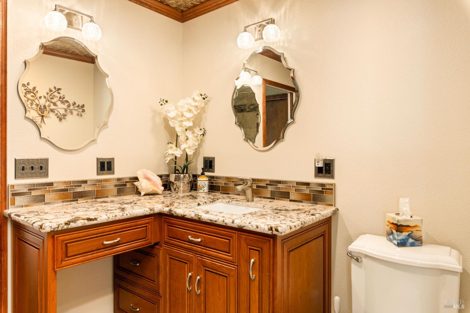 Detail Gallery Image 57 of 99 For 425 Lake Vista Dr, Lakeport,  CA 95453 - 3 Beds | 3/2 Baths