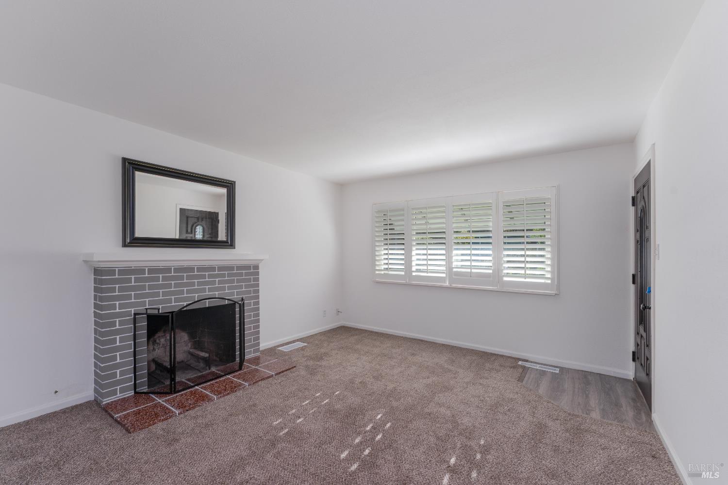 Detail Gallery Image 3 of 16 For 1803 S Dora St, Ukiah,  CA 95482 - 3 Beds | 1 Baths