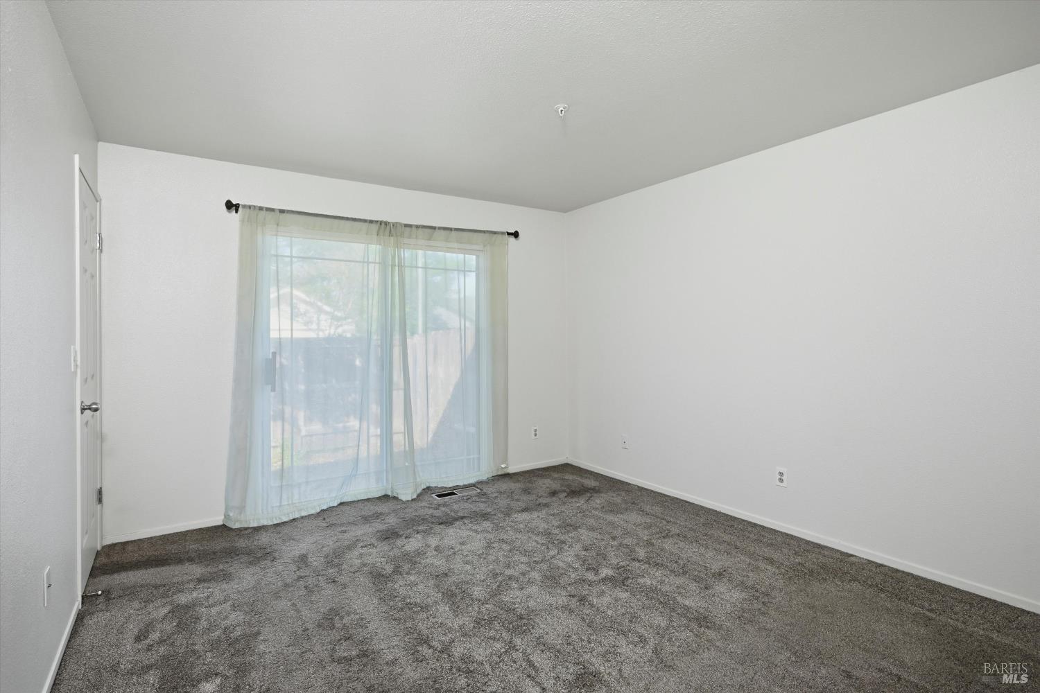 Detail Gallery Image 14 of 26 For 786 William Ct, Napa,  CA 94558 - 2 Beds | 2 Baths