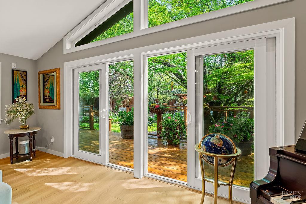 Detail Gallery Image 17 of 38 For 779 Joni Ct, Windsor,  CA 95492 - 4 Beds | 3 Baths