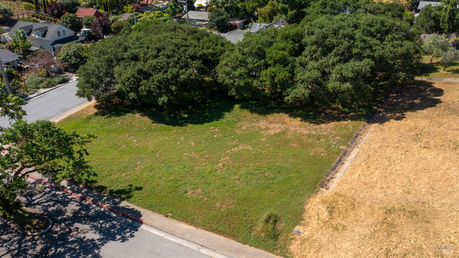 Detail Gallery Image 3 of 18 For 156 Grant Ct, Petaluma,  CA 94952 - – Beds | – Baths