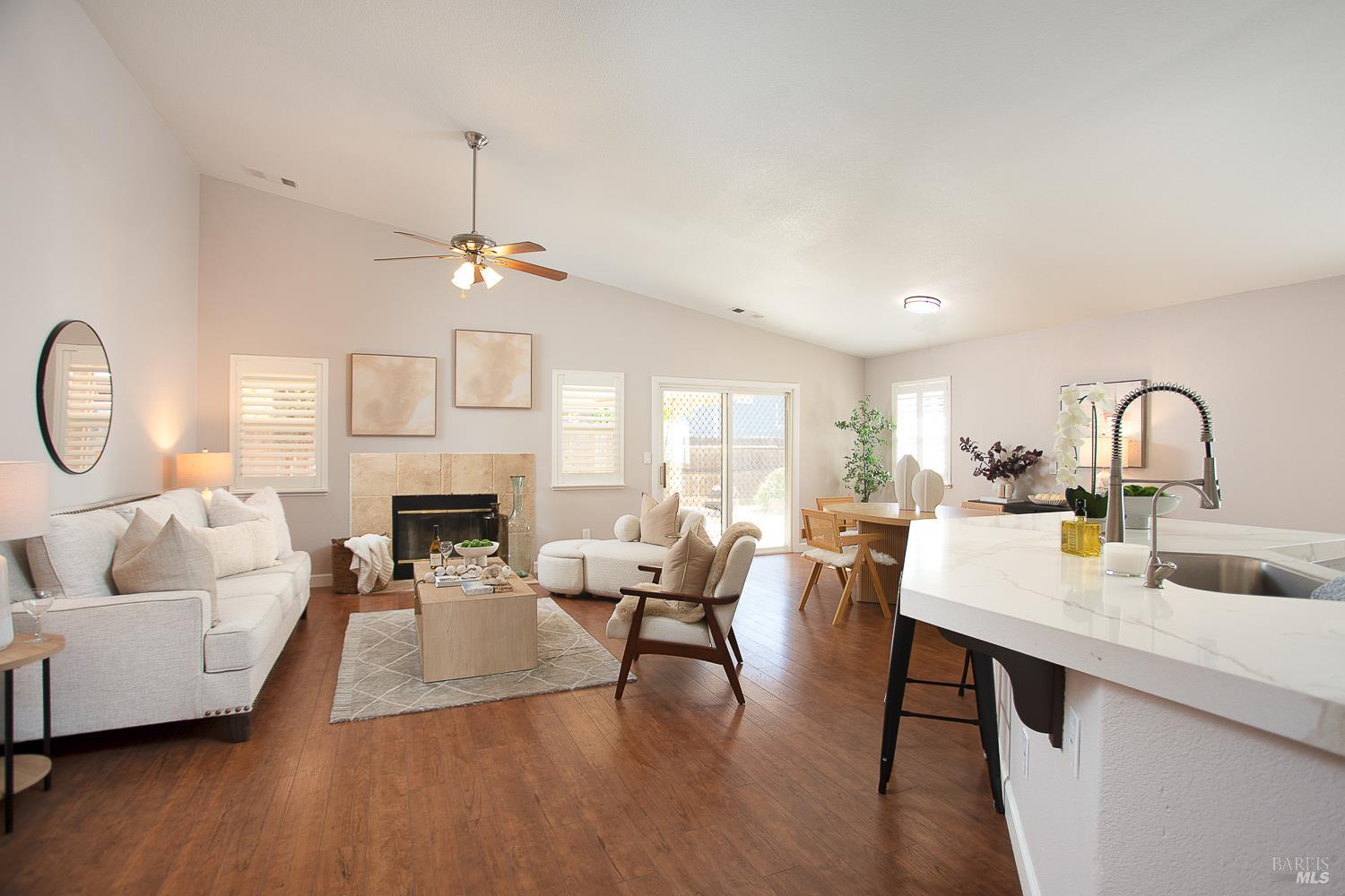 Detail Gallery Image 14 of 52 For 1620 Austin Dr, Dixon,  CA 95620 - 4 Beds | 2 Baths