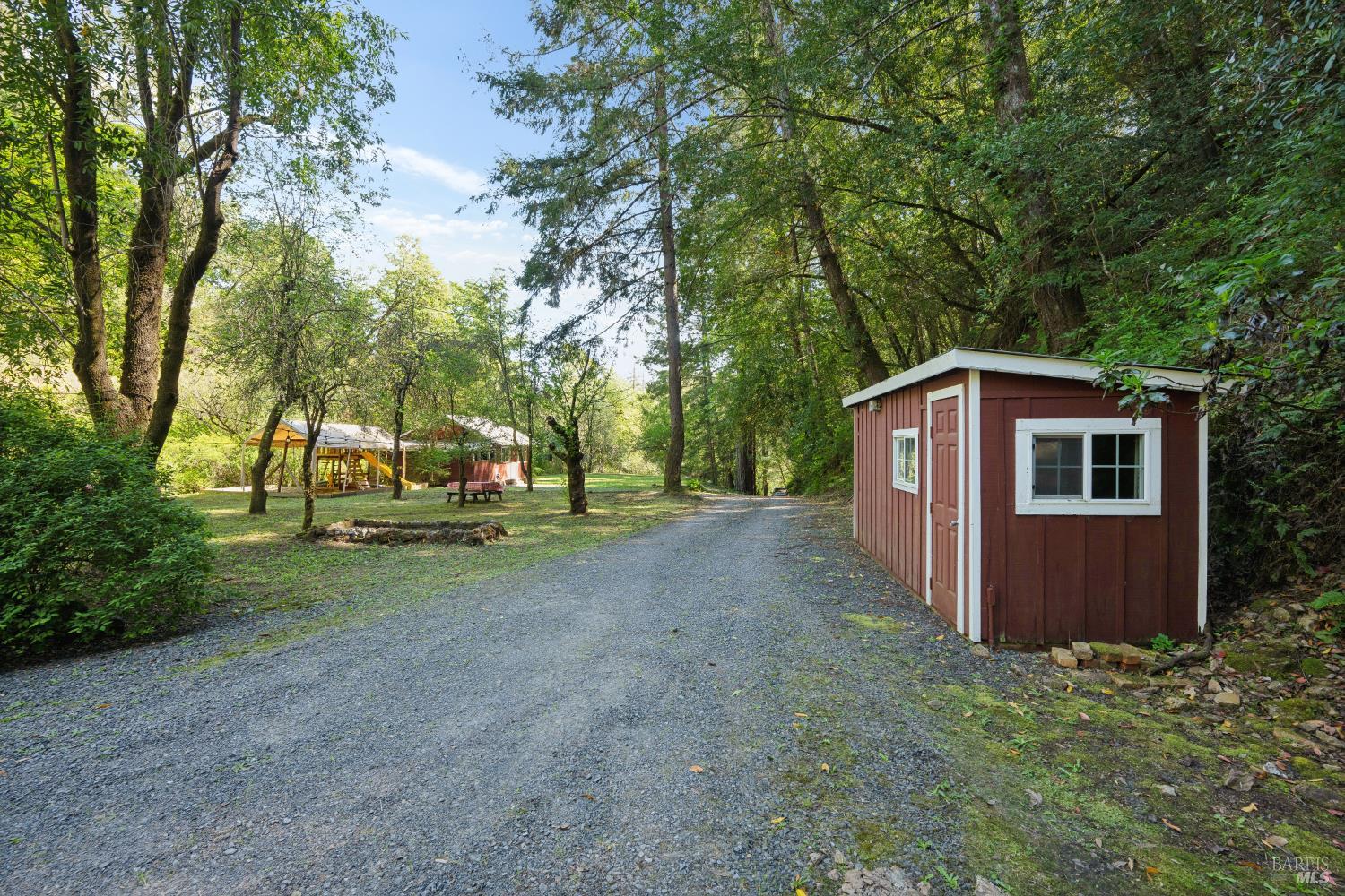 Detail Gallery Image 35 of 51 For 1311 W Dry Creek Rd, Healdsburg,  CA 95448 - 2 Beds | 1/1 Baths