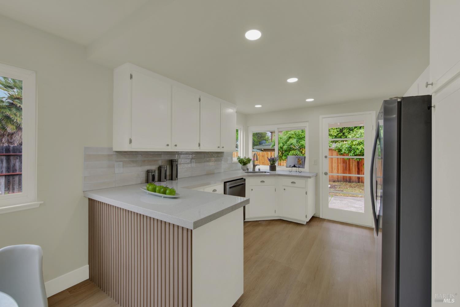 Detail Gallery Image 19 of 64 For 413 Violet Ct, Fairfield,  CA 94533 - 4 Beds | 2 Baths