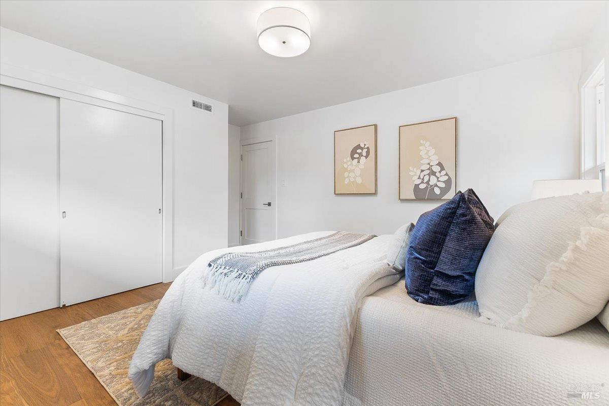 Detail Gallery Image 32 of 62 For 205 Alderbrook Dr, Santa Rosa,  CA 95405 - 3 Beds | 3 Baths