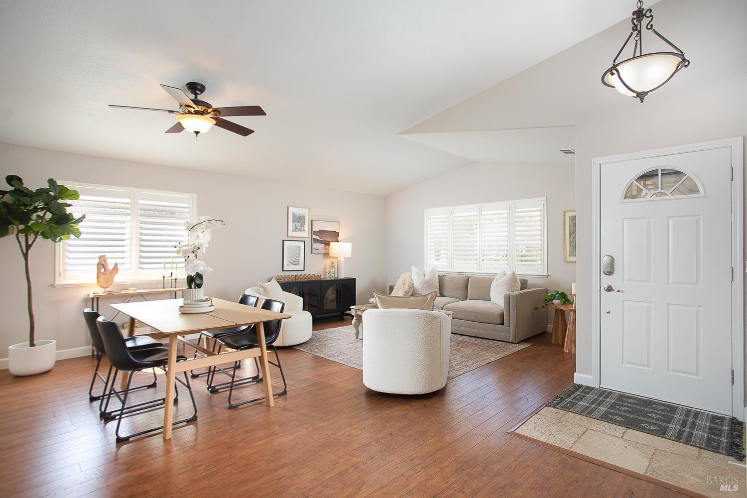 Detail Gallery Image 5 of 52 For 1620 Austin Dr, Dixon,  CA 95620 - 4 Beds | 2 Baths