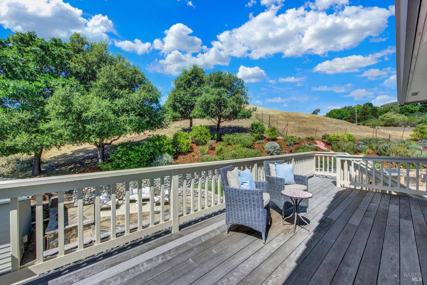 Detail Gallery Image 28 of 59 For 1064 Stonebridge Dr, Napa,  CA 94558 - 3 Beds | 2/1 Baths