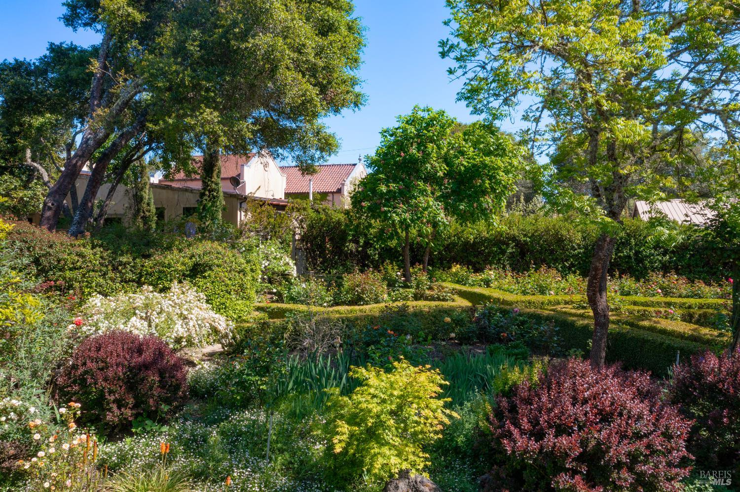 Detail Gallery Image 22 of 39 For 9000 Highway 128 Hwy, Philo,  CA 95466 - 9 Beds | 10 Baths