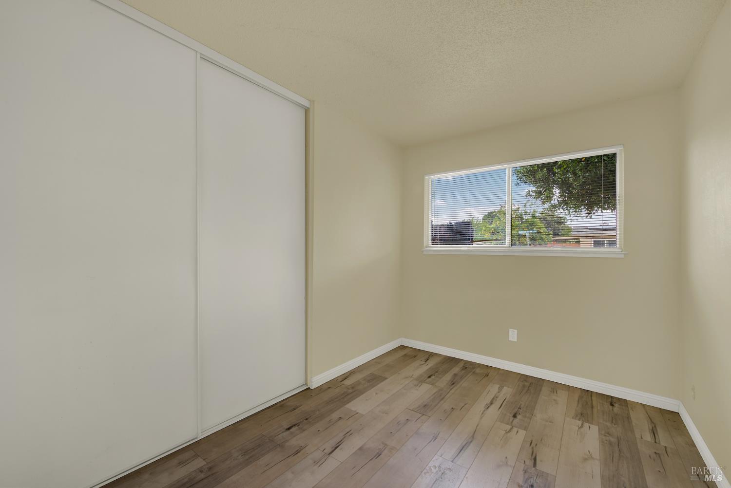 Detail Gallery Image 33 of 69 For 499 Apple Tree Ln, Fairfield,  CA 94533 - 3 Beds | 1 Baths