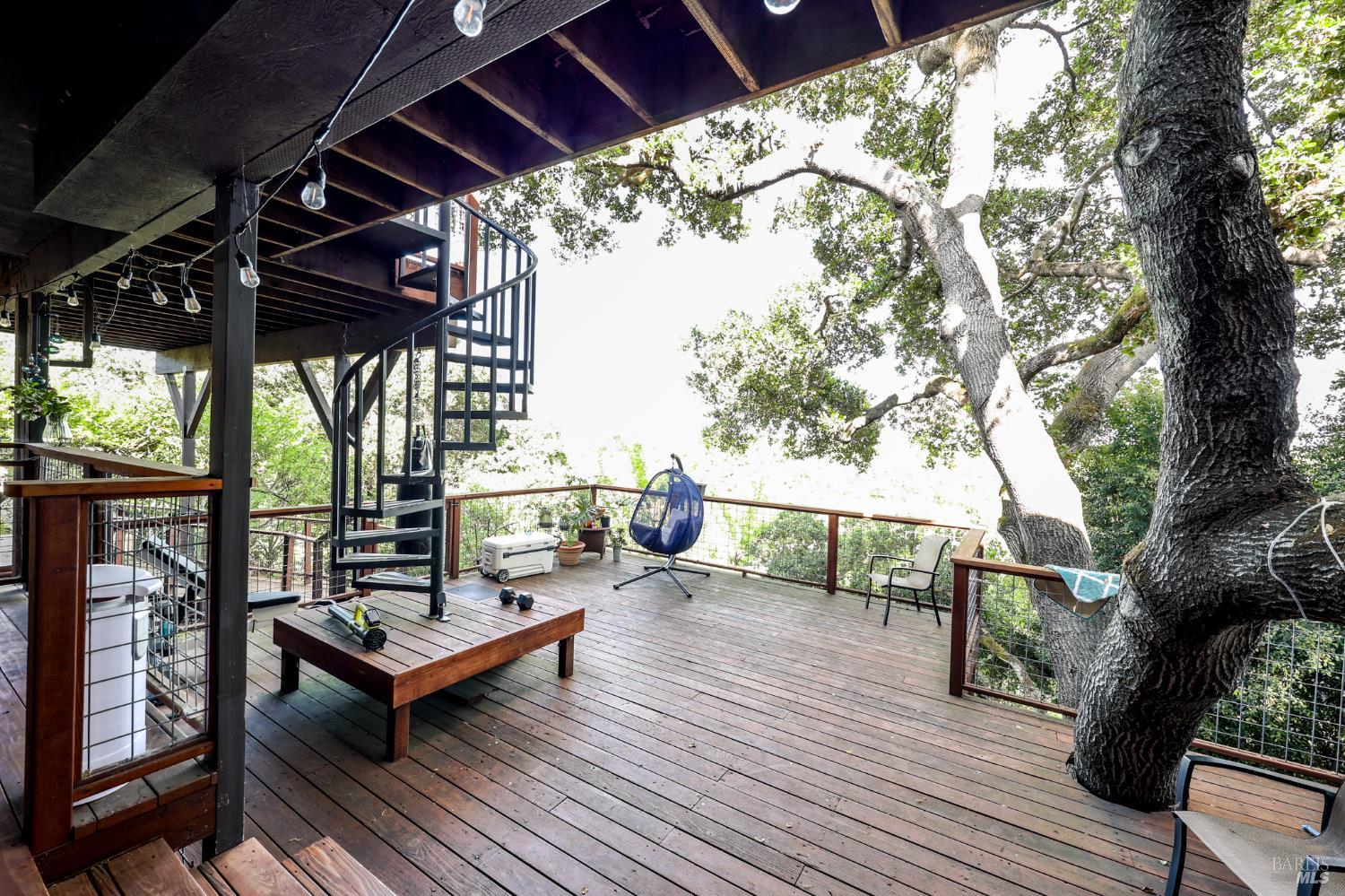 Detail Gallery Image 22 of 28 For 11 Green Point Ln, Novato,  CA 94945 - 5 Beds | 3 Baths