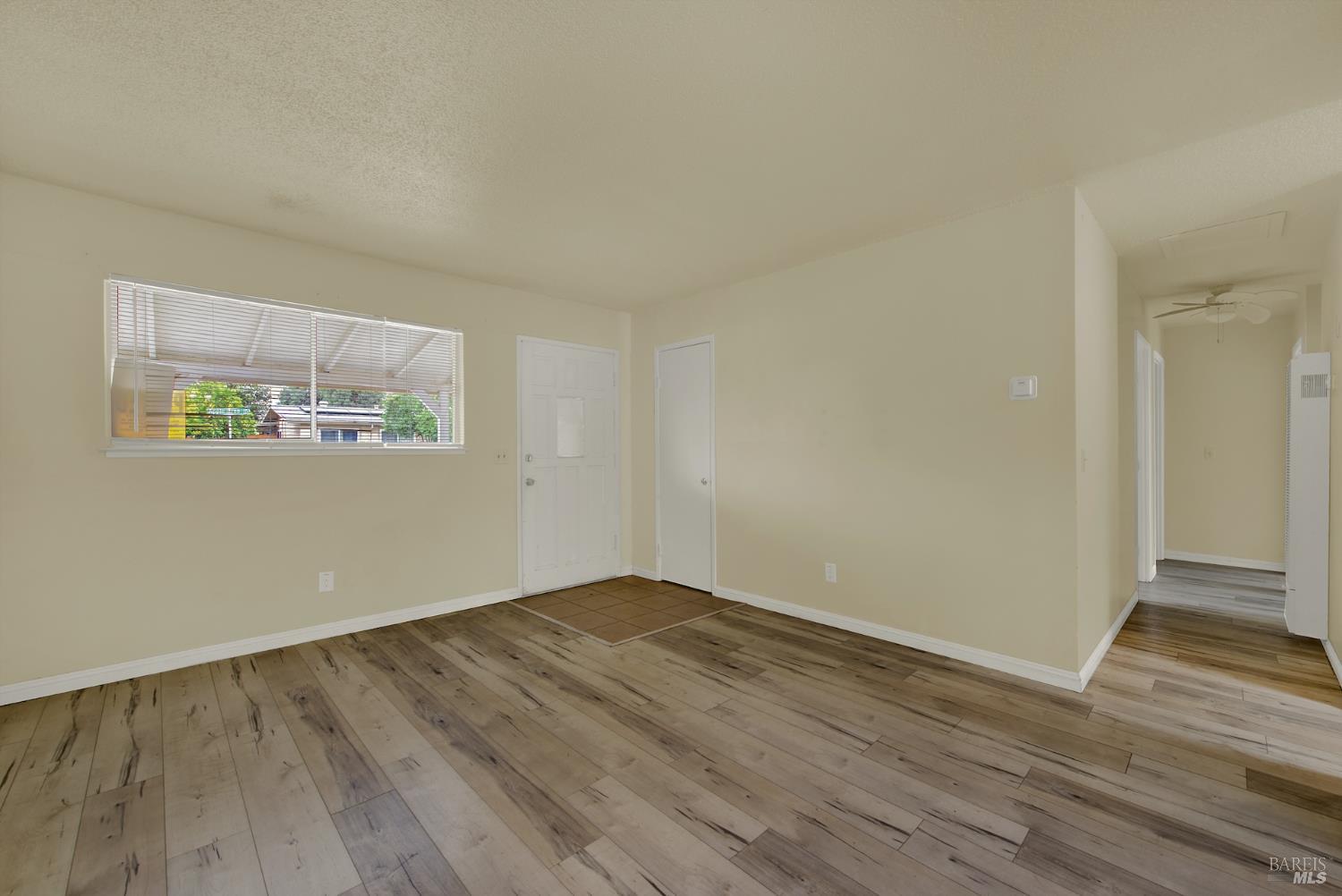 Detail Gallery Image 16 of 69 For 499 Apple Tree Ln, Fairfield,  CA 94533 - 3 Beds | 1 Baths