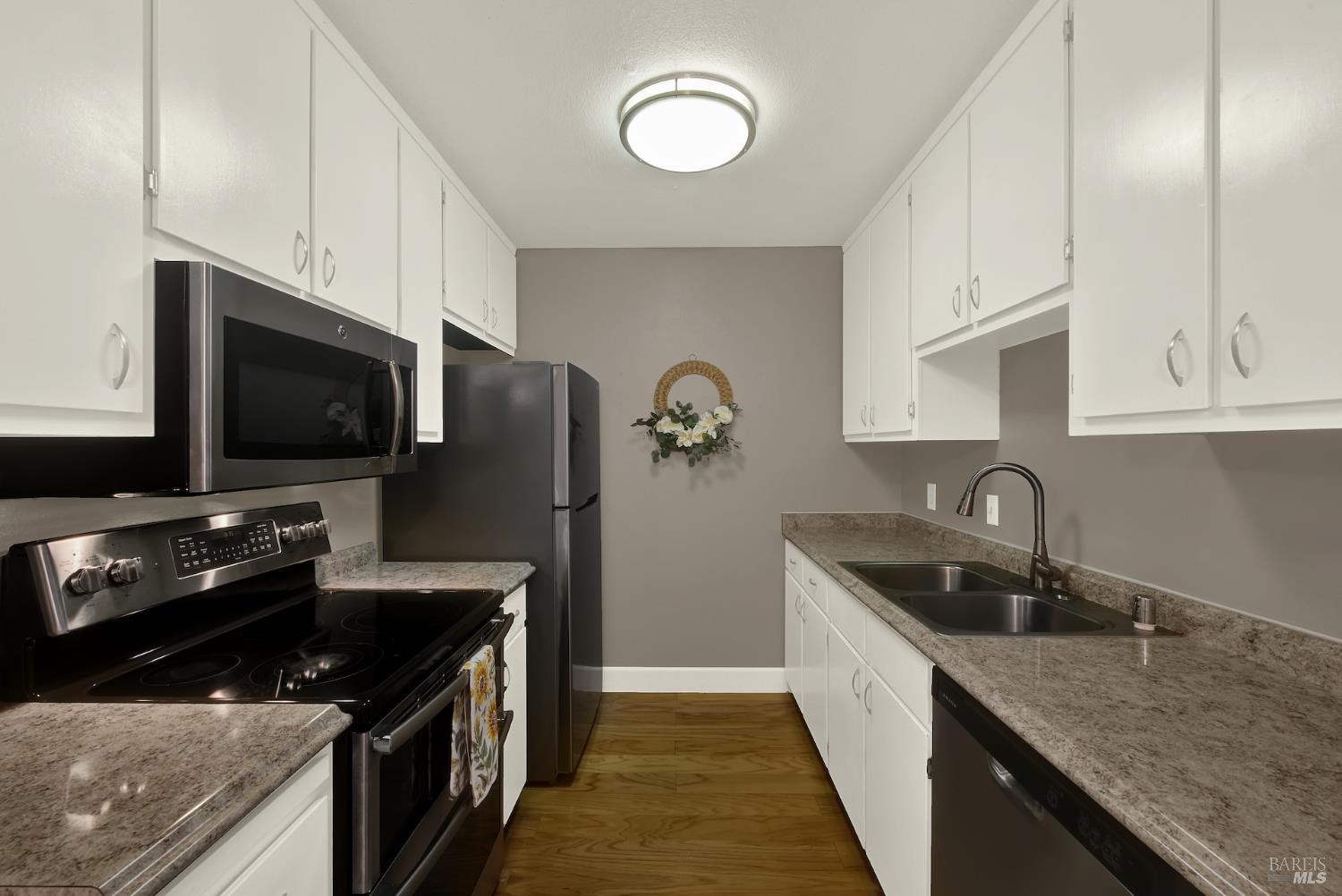 Front Image Thumbnail for BA326026653