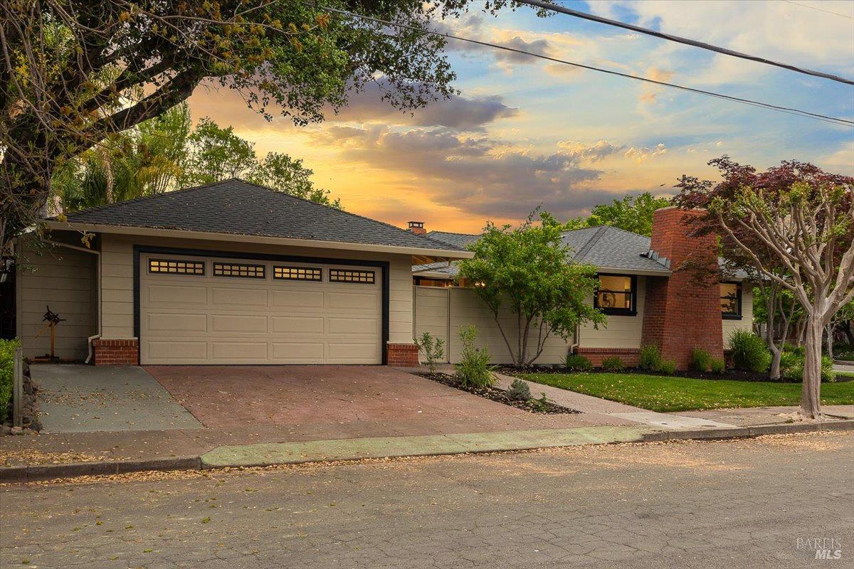 Detail Gallery Image 54 of 62 For 205 Alderbrook Dr, Santa Rosa,  CA 95405 - 3 Beds | 3 Baths