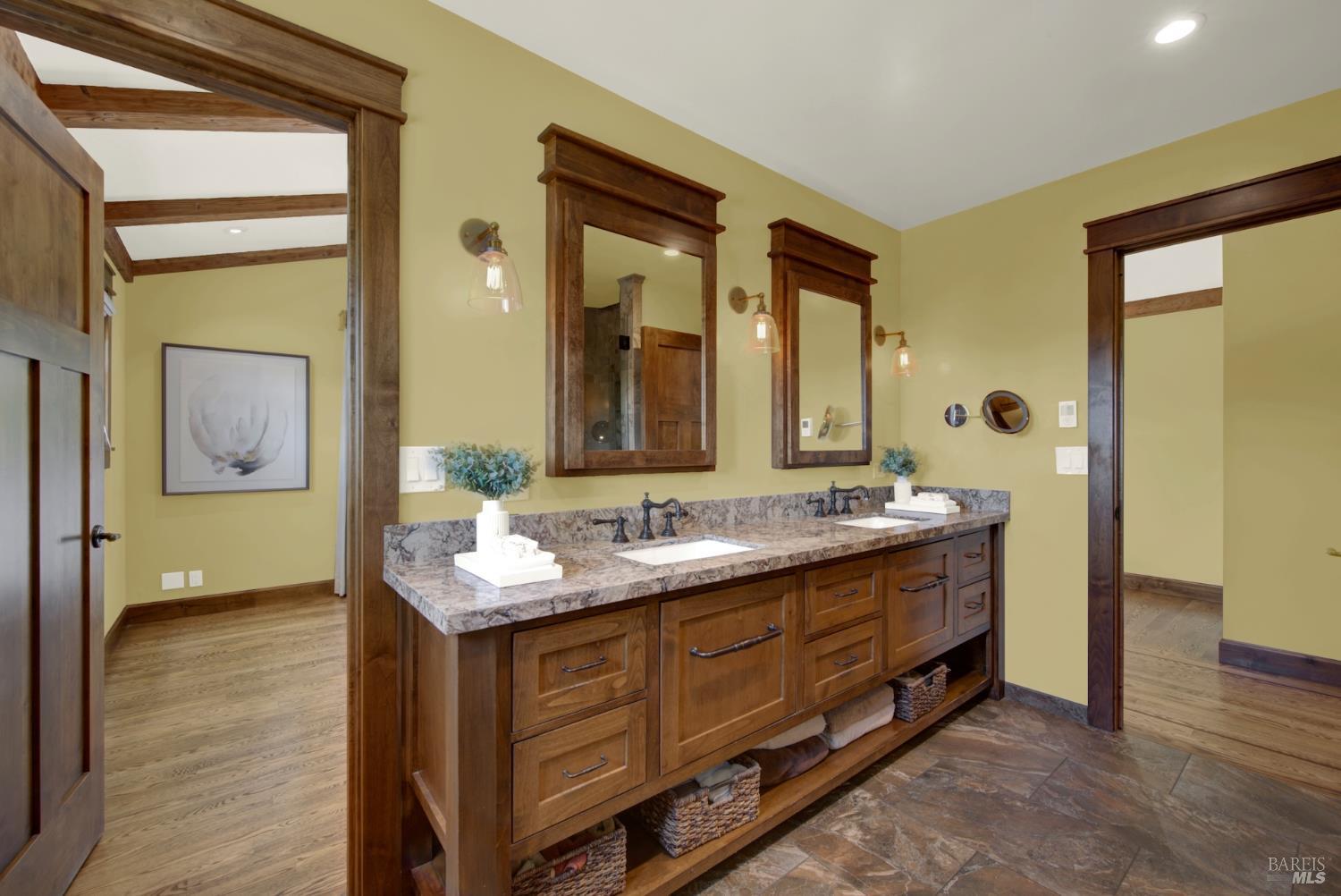 Detail Gallery Image 32 of 59 For 1064 Stonebridge Dr, Napa,  CA 94558 - 3 Beds | 2/1 Baths