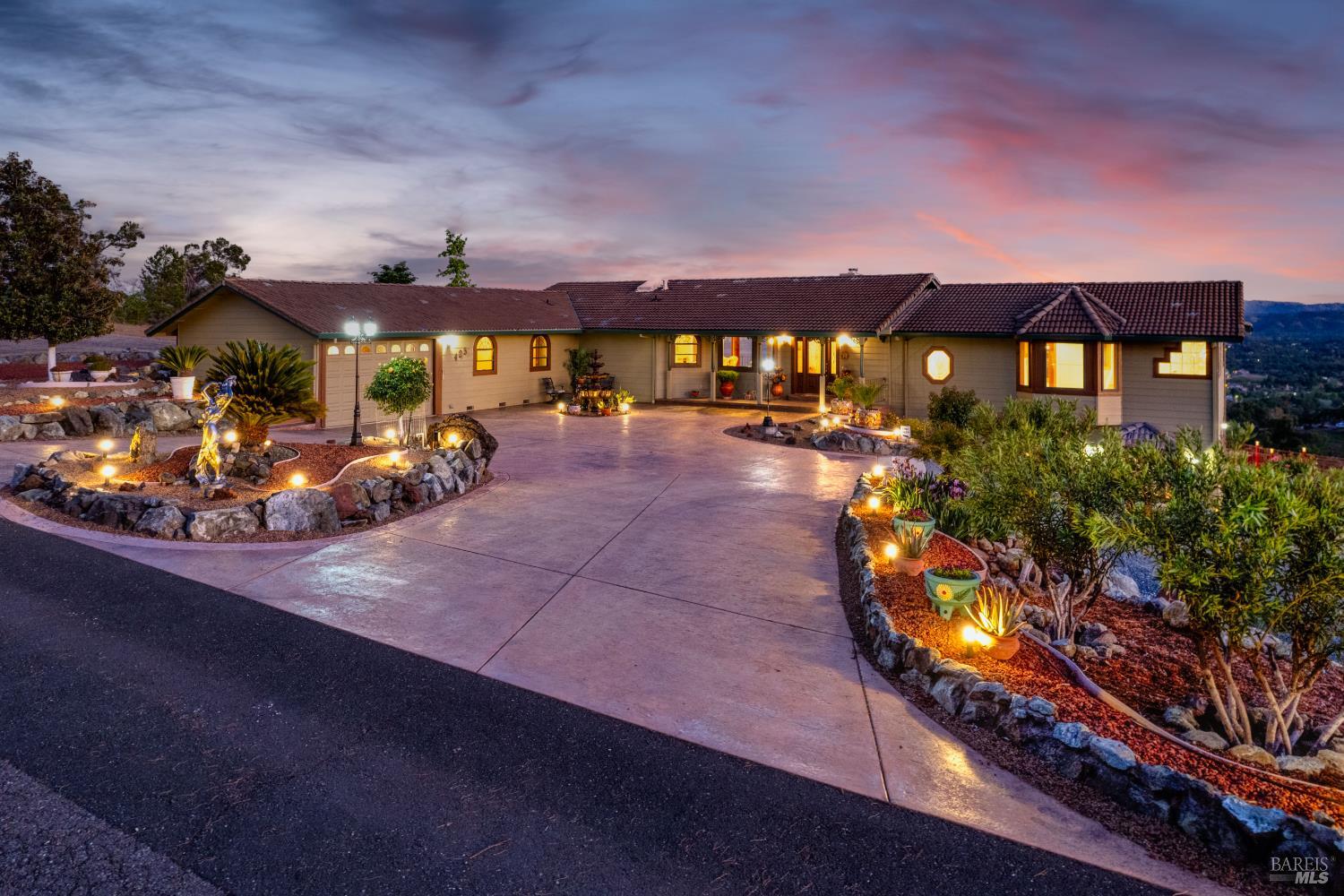 Detail Gallery Image 11 of 99 For 425 Lake Vista Dr, Lakeport,  CA 95453 - 3 Beds | 3/2 Baths